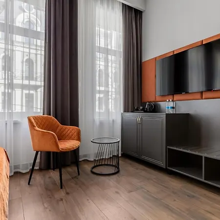 Kievinn Hotell 3*